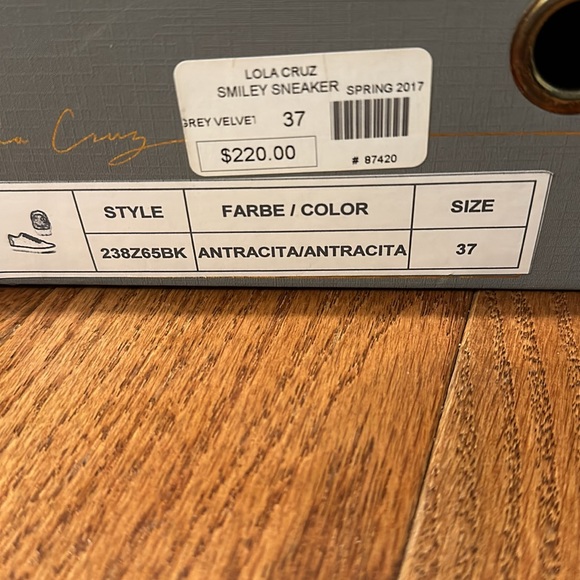 Authentic Lola Cruz smiley sneakers - Picture 4 of 4